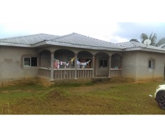 Villa titrée à vendre (Kribi-Cameroun)